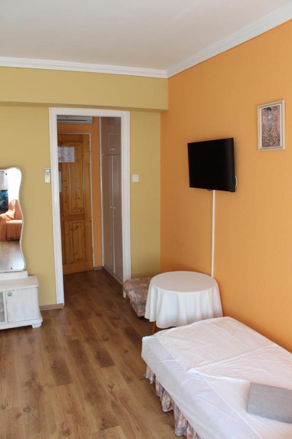 Hotel Tara Mestecǎneşti Exterior foto