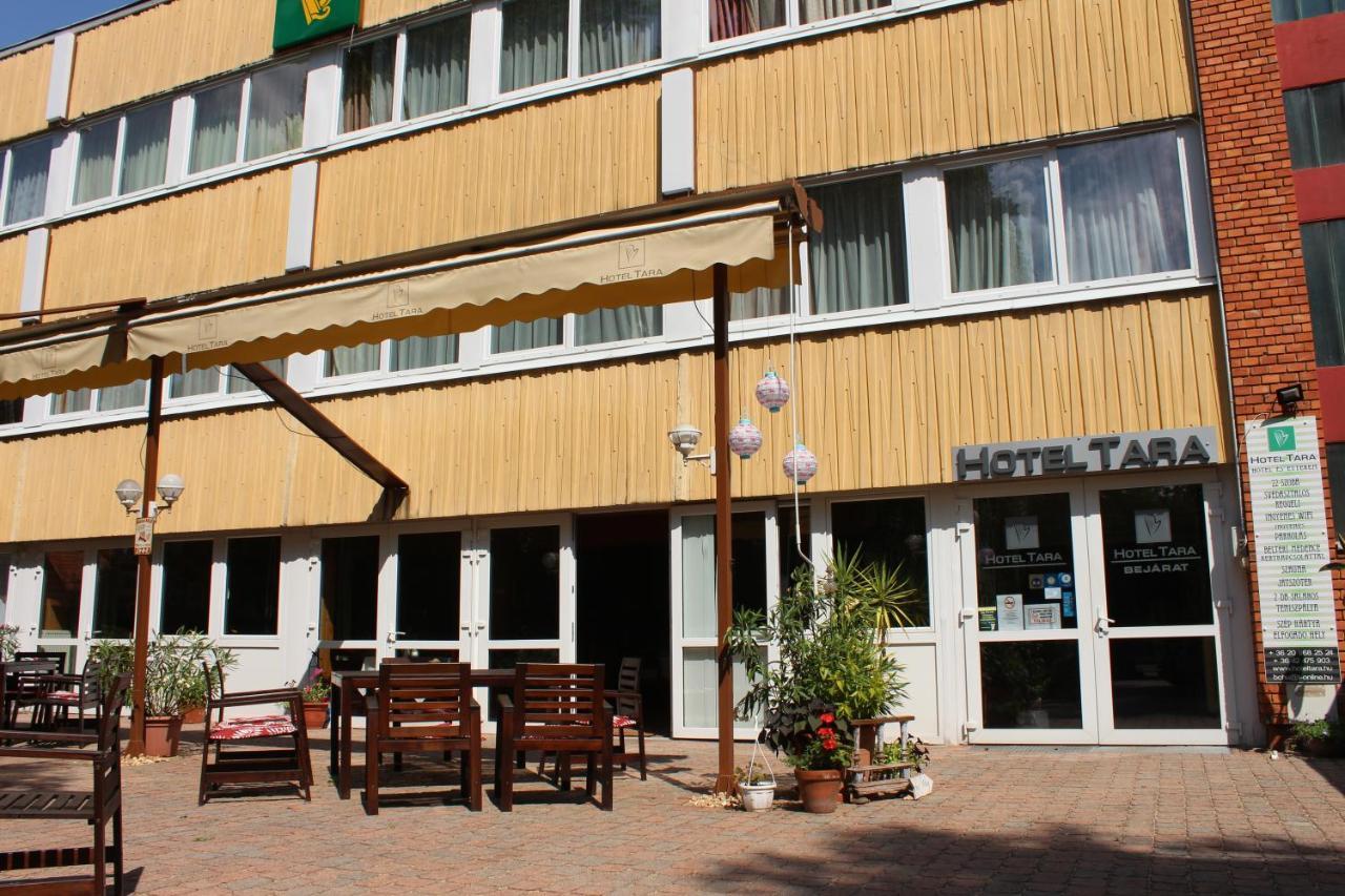 Hotel Tara Mestecǎneşti Exterior foto