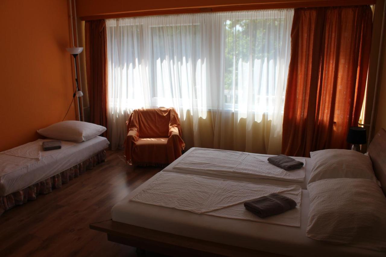 Hotel Tara Mestecǎneşti Exterior foto