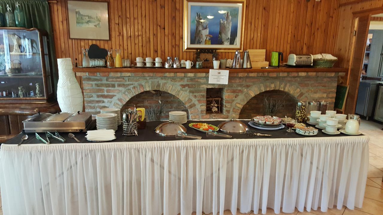 Hotel Tara Mestecǎneşti Exterior foto