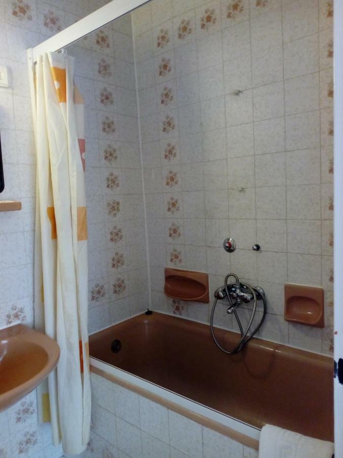 Hotel Tara Mestecǎneşti Exterior foto